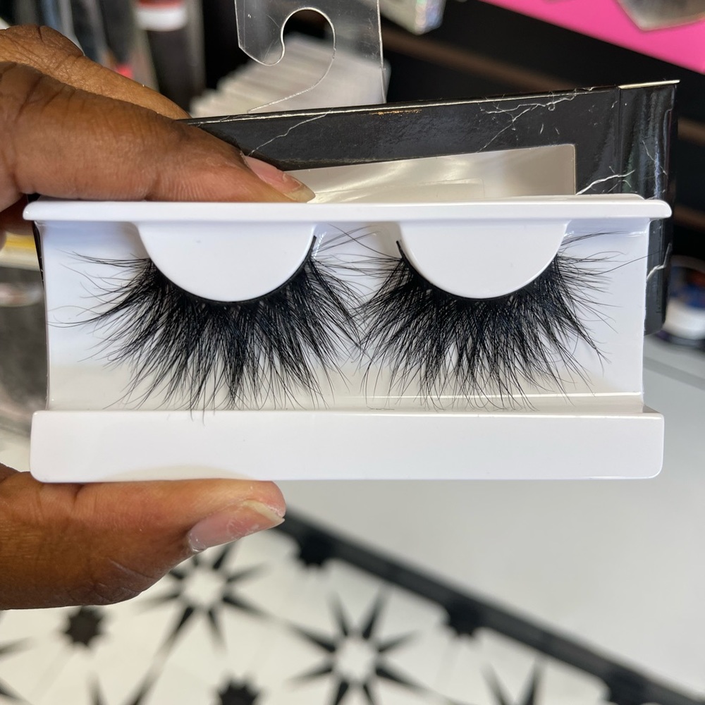 Mink Lashes Sassy 25MM